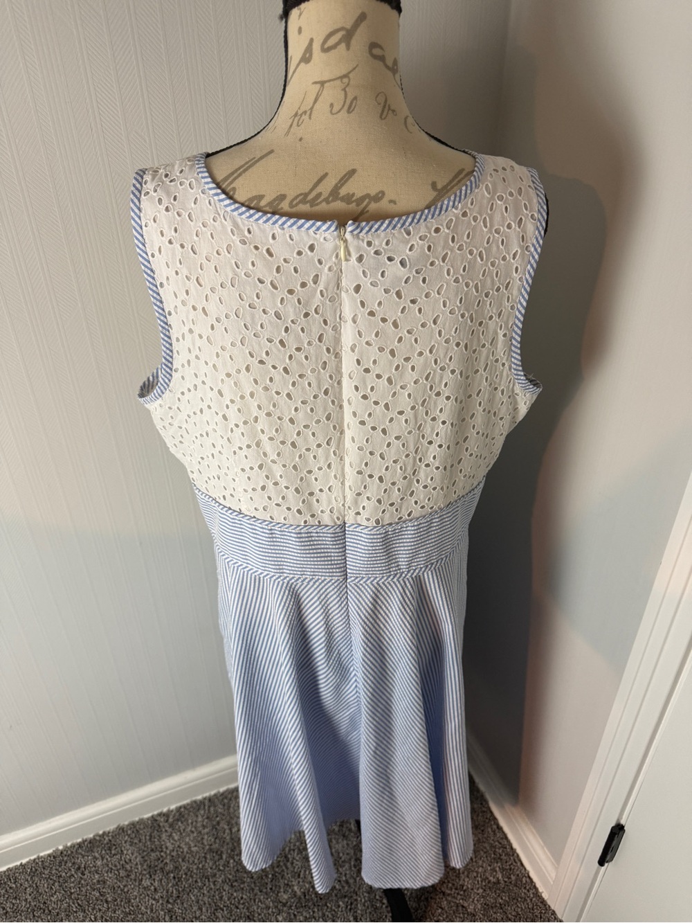 London Style White Eyelet Top Blue Striped Midi Dress size 18 - Picture 4 of 7